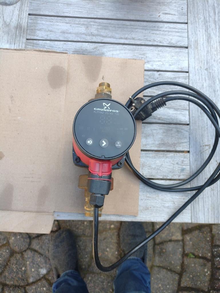 Grundfos Alpha 2 25-40 180 circulatiepomp, Ophalen of Verzenden