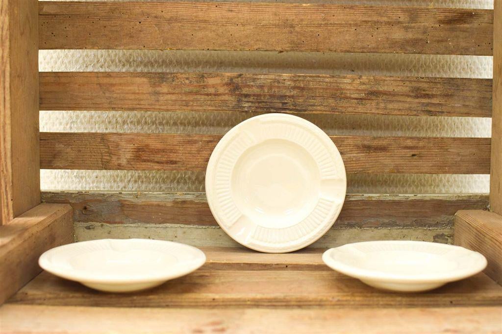 3 stuks Wedgwood porseleinen asbakken 50901