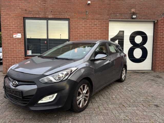 00001 - Hyundai - i30 - 1.6 CRDI 16V, Auto's, Gebruikt, Overige carrosserieën, Bedrijf, Diesel