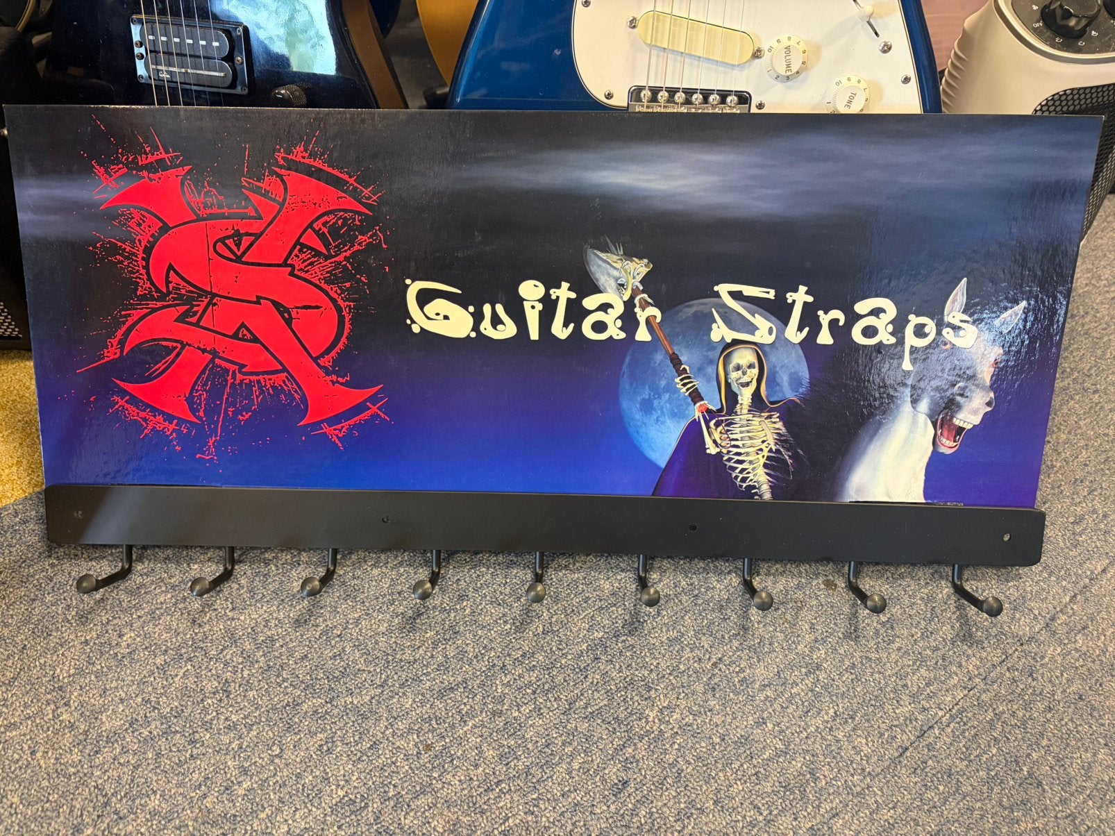 Gitaar riem display nieuw voor bv muziekwinkel, Zo goed als nieuw, Riem, Overige instrumenten, Ophalen of Verzenden