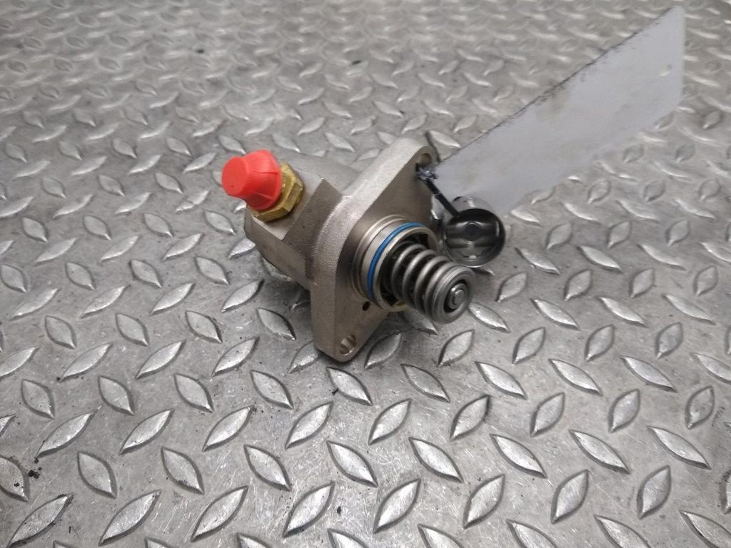VOLKSWAGEN POLO BRANDSTOF POMP VOOR DE INJECTOR 2016, Ophalen of Verzenden, Gebruikt, Stiba lid
