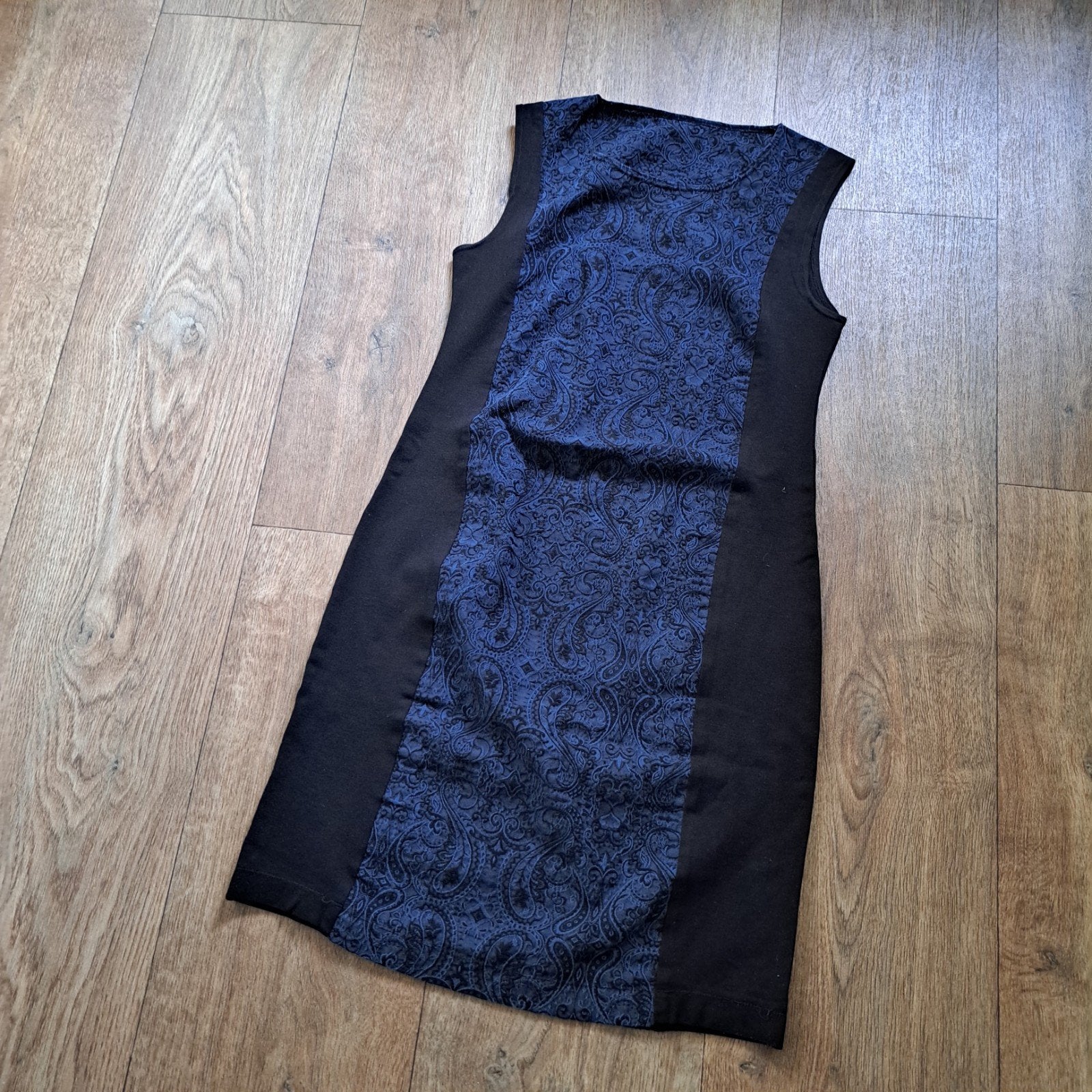 blauw zwart mouwloze jurk mt. M, Maat 38/40 (M), Blauw, Ophalen of Verzenden, Zo goed als nieuw