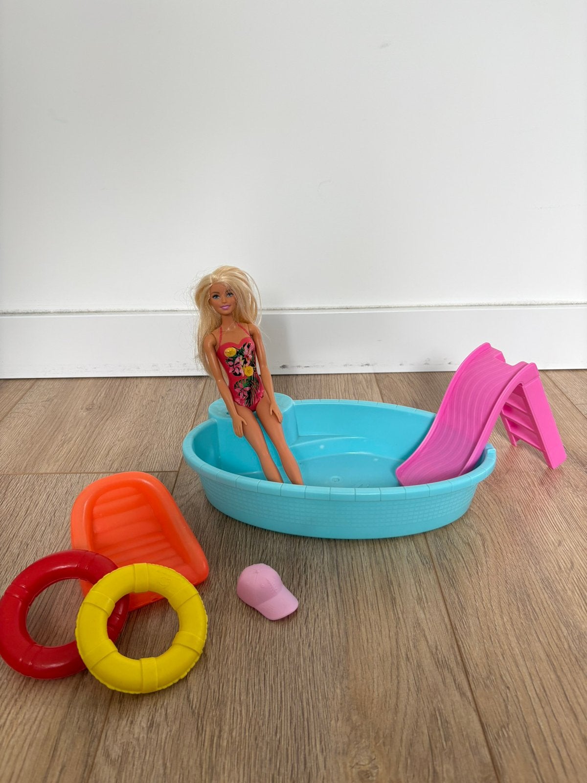 Barbie met zwembad, Ophalen of Verzenden, Gebruikt, Barbie