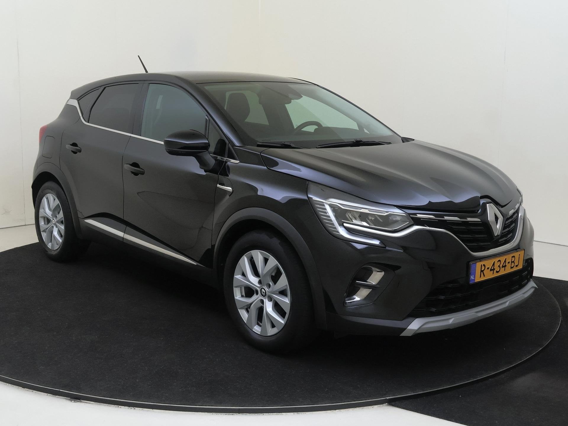 Renault Captur 1.3 TCe 140 Intens | Navigatie | Parkeersenso, Auto's, Voorwielaandrijving, Dealer onderhouden, Gebruikt, Euro 6