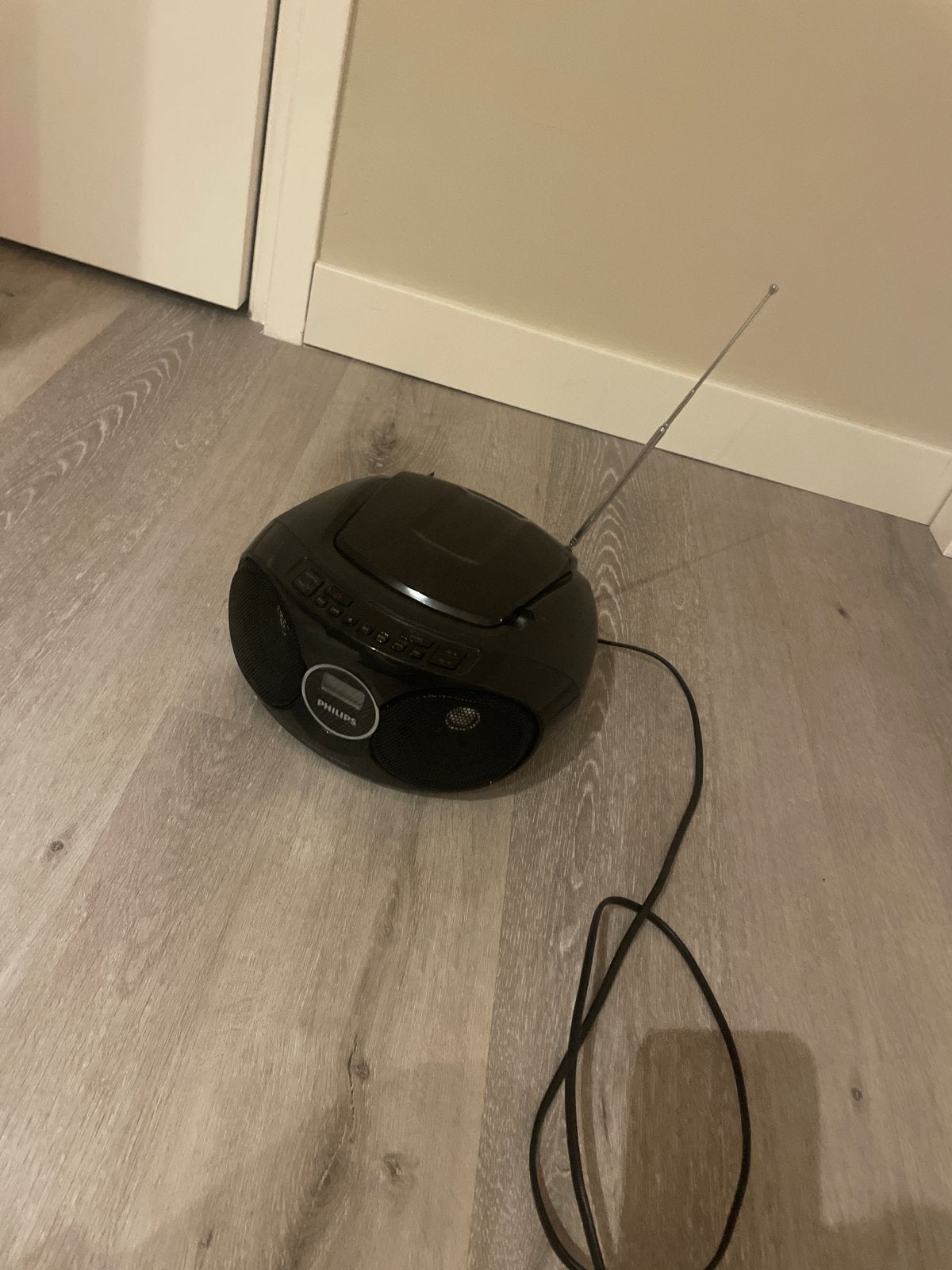 Philips Draagbare CD-speler met Radio en USB, Ophalen, Philips, Gebruikt, Draagbaar