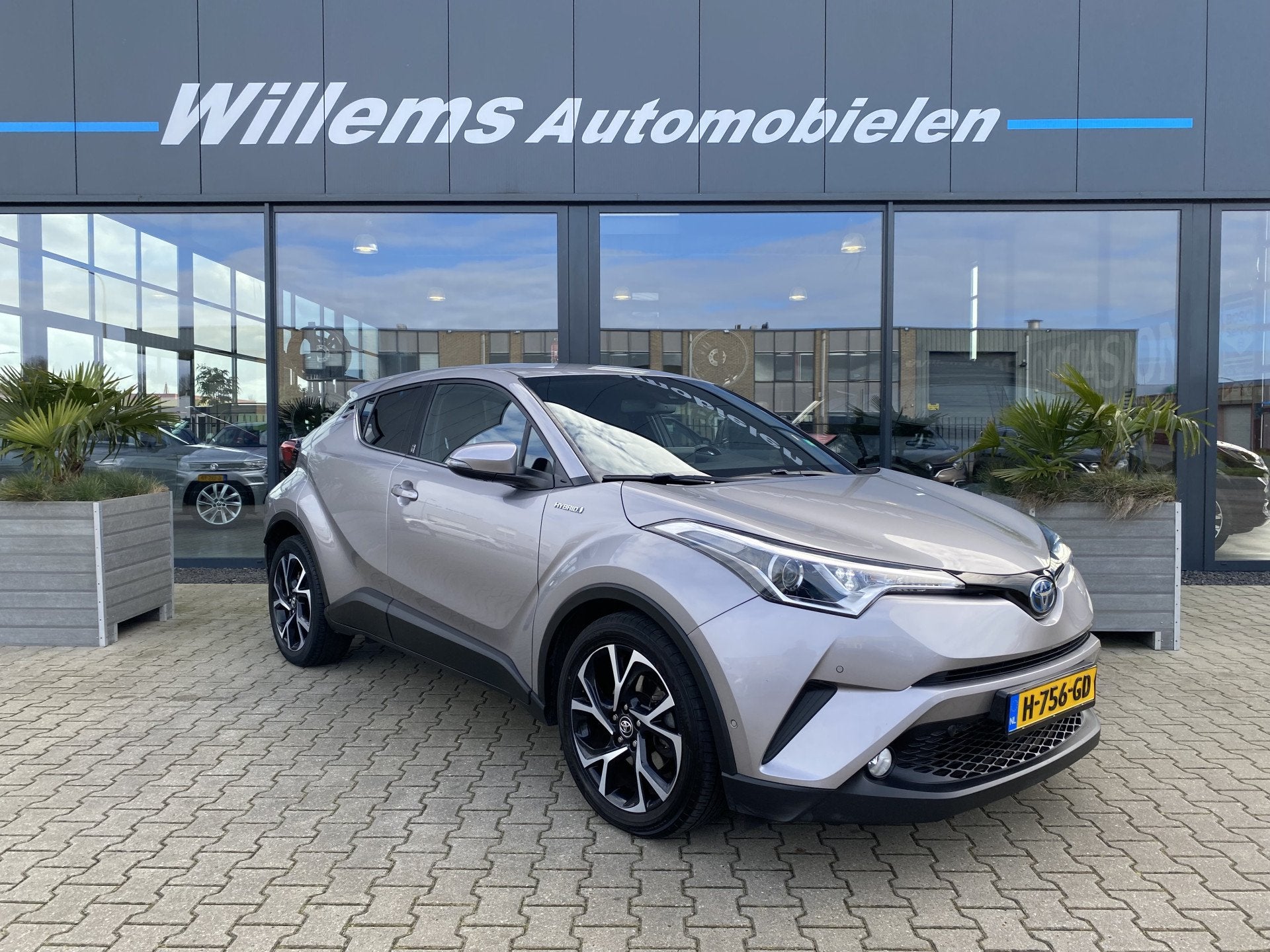 Toyota C-HR 1.8 Hybrid Dynamic Trekhaak, Winterpakket & Adap, Auto's, Toyota, Stof, 4 cilinders, Met garantie (alle), 98 pk
