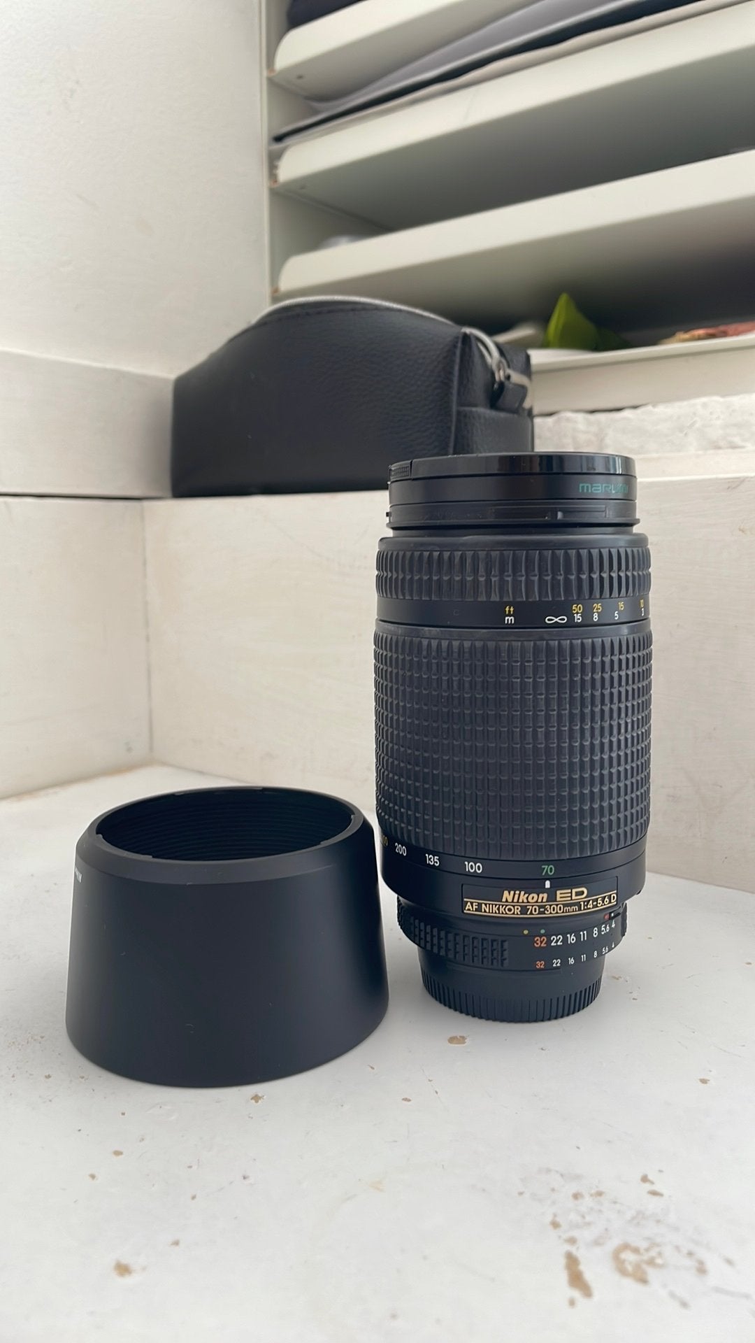 NIKON ED 70-300mm lens, Ophalen of Verzenden, Zo goed als nieuw, Telelens