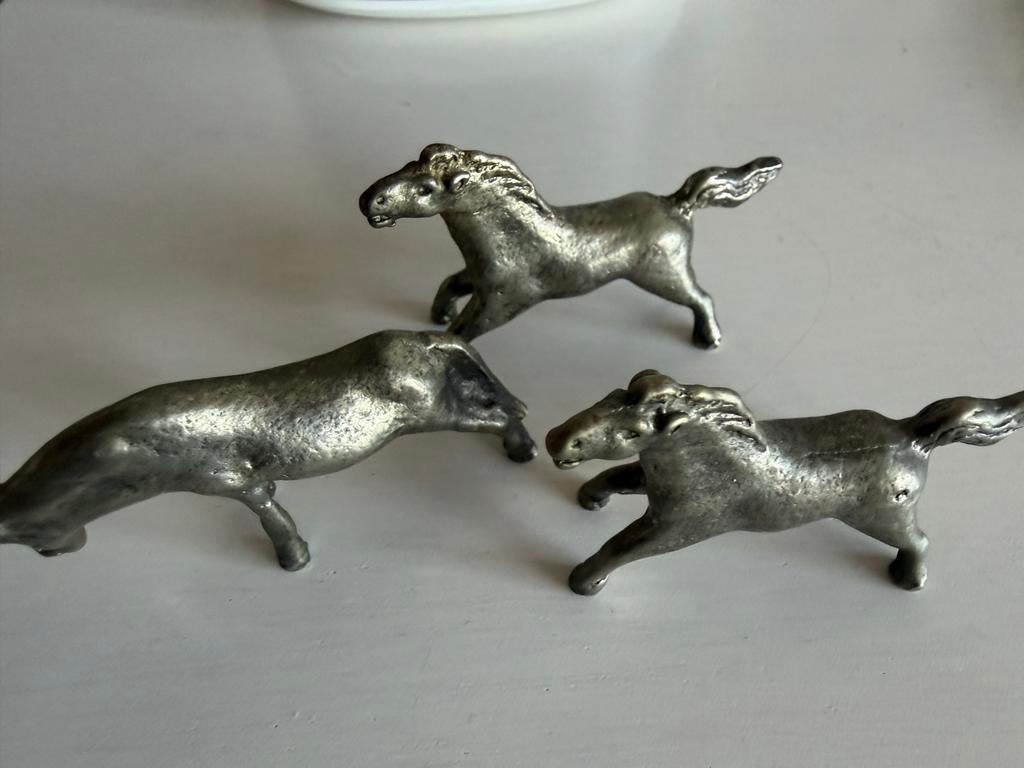 Tinnen  paardjes., Ophalen of Verzenden, Gebruikt, Paard, Beeldje of Figuurtje
