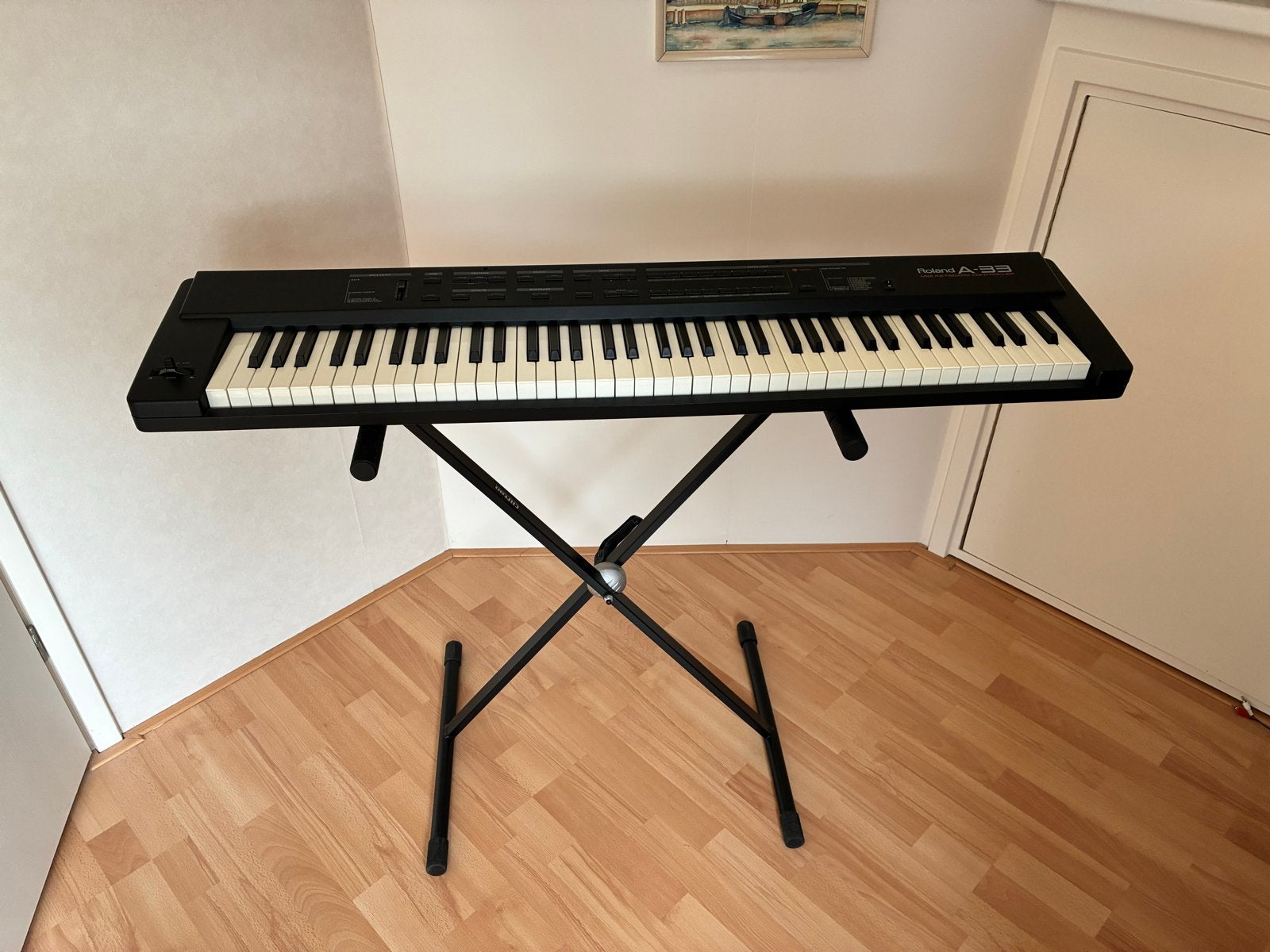 Roland A-33 MIDI Keyboard Controller met standaard en koffer, Muziek en Instrumenten, Gebruikt, Roland, Ophalen of Verzenden, Aanslaggevoelig