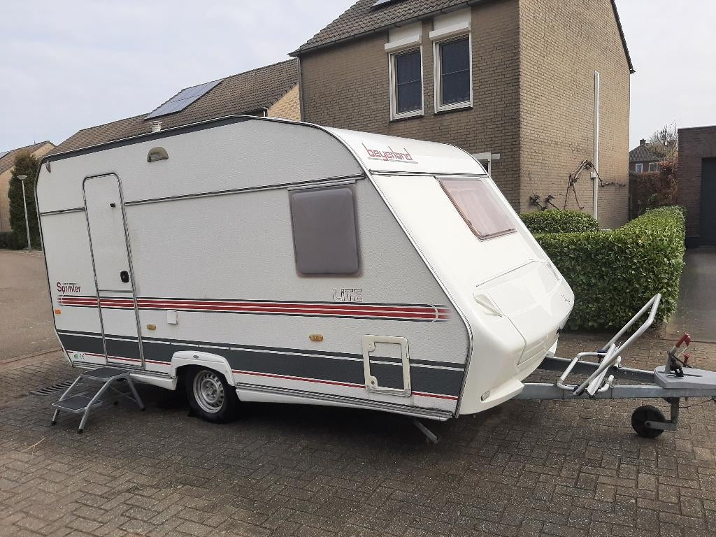 Beyerland Sprinter 390 Lite | 2004 | Voortent + Luifel, Treinzit, Particulier, 2 aparte bedden, Beyerland