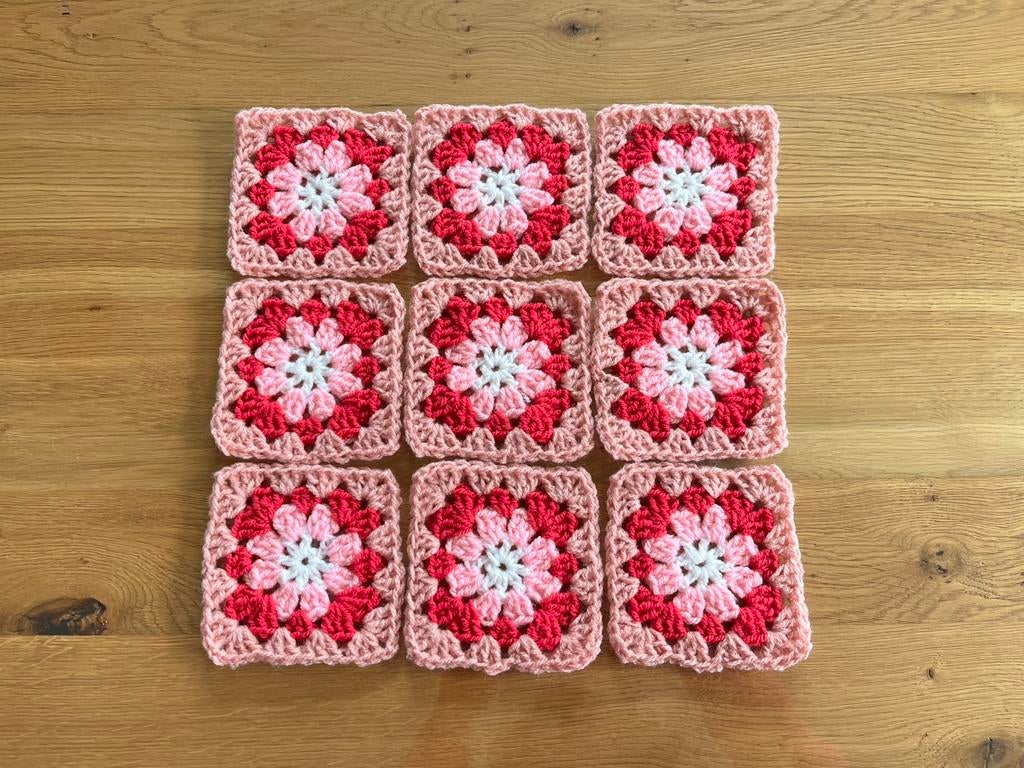 🌸Granny Square gehaakte vierkantjes 9 stuks🌸, Kleding | Dames, Overige Dameskleding, Nieuw, Verzenden