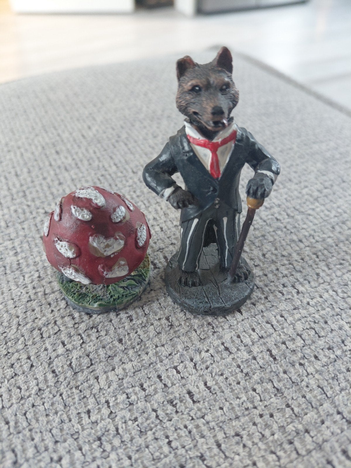 Efteling Wolf en Paddestoel, Verzamelen, Ophalen of Verzenden, Zo goed als nieuw, Beeldje of Poppetje