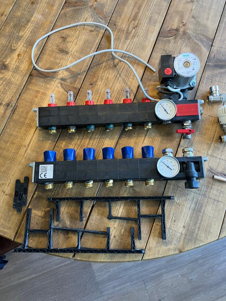 Therminon  kunstof vloerverwarming verdeler 6-groeps, Ophalen, Minder dan 60 cm, Overige typen, Minder dan 30 cm