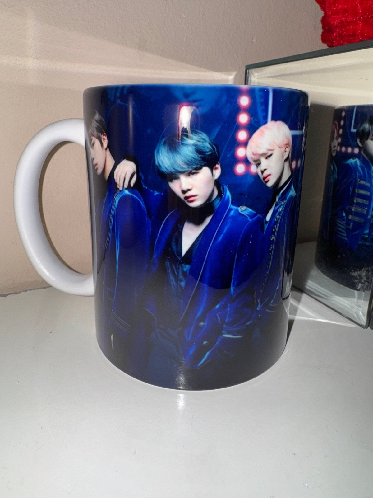 Nieuwe BTS K-Pop Mok - Perfect voor Fans!, Overige typen, Nieuw, Ophalen of Verzenden, Steen/keramiek