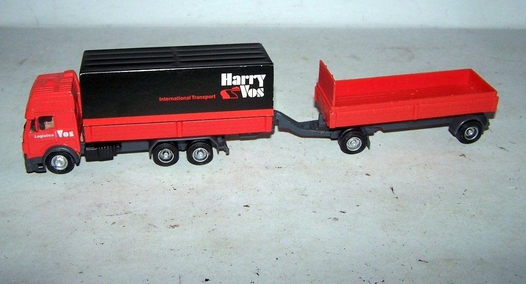Harry Vos Mercedes truck met trailer. Nwst., Ophalen of Verzenden, Zo goed als nieuw, Bus of Vrachtwagen
