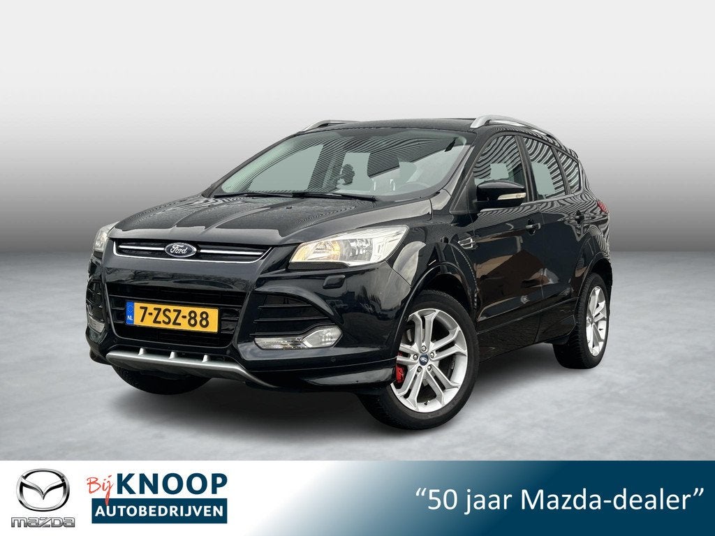 Ford Kuga 1.5 Titanium Plus | Trekhaak | Stoelverwarming |, Euro 6, 4 cilinders, Leder en Stof, Zwart