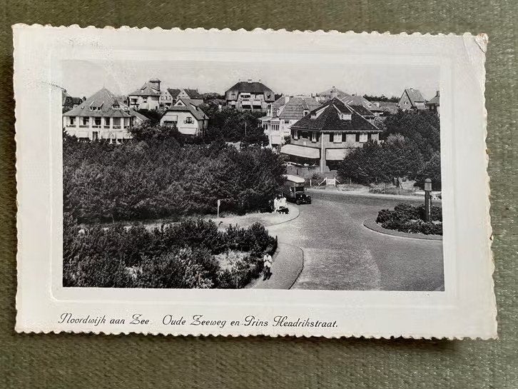 Noordwijk aan Zee: Oude Zeeweg en Prins Hendrikstraat - 1939, Ophalen of Verzenden, 1920 tot 1940, Zuid-Holland
