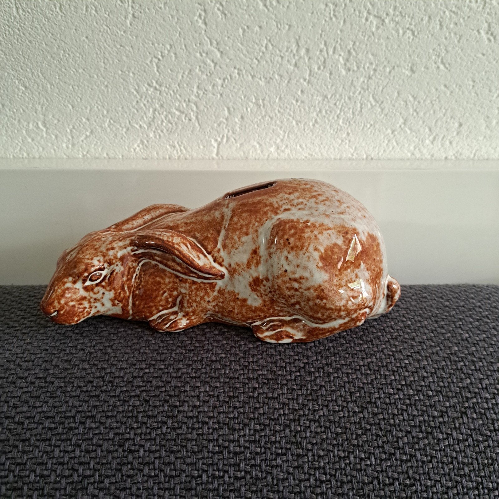 Vintage keramiek konijn spaarpot - jaren70 drip glaze, Ophalen of Verzenden, Zo goed als nieuw, Steen, Aardewerk of Keramiek, Dier
