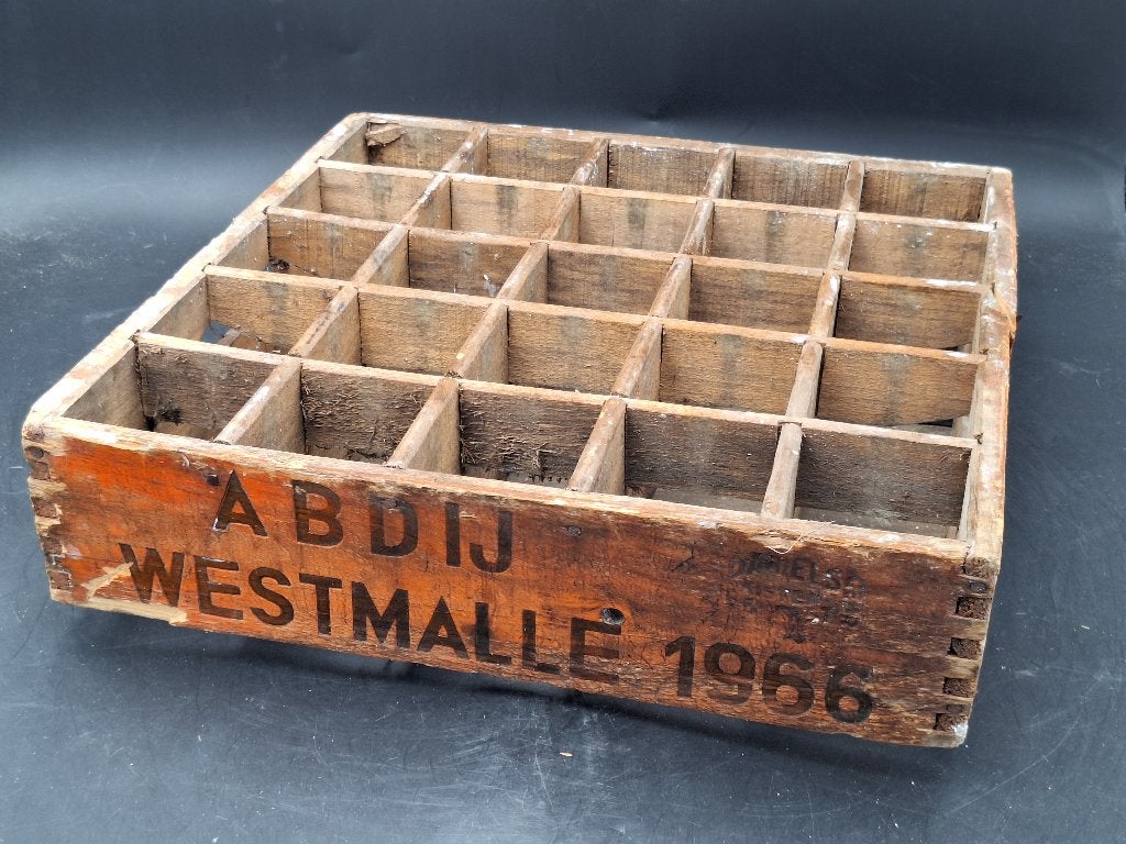 oude bierbak Abdij Westmalle, 1966, Verzamelen, Ophalen of Verzenden, Gebruikt, Overige typen, Overige merken