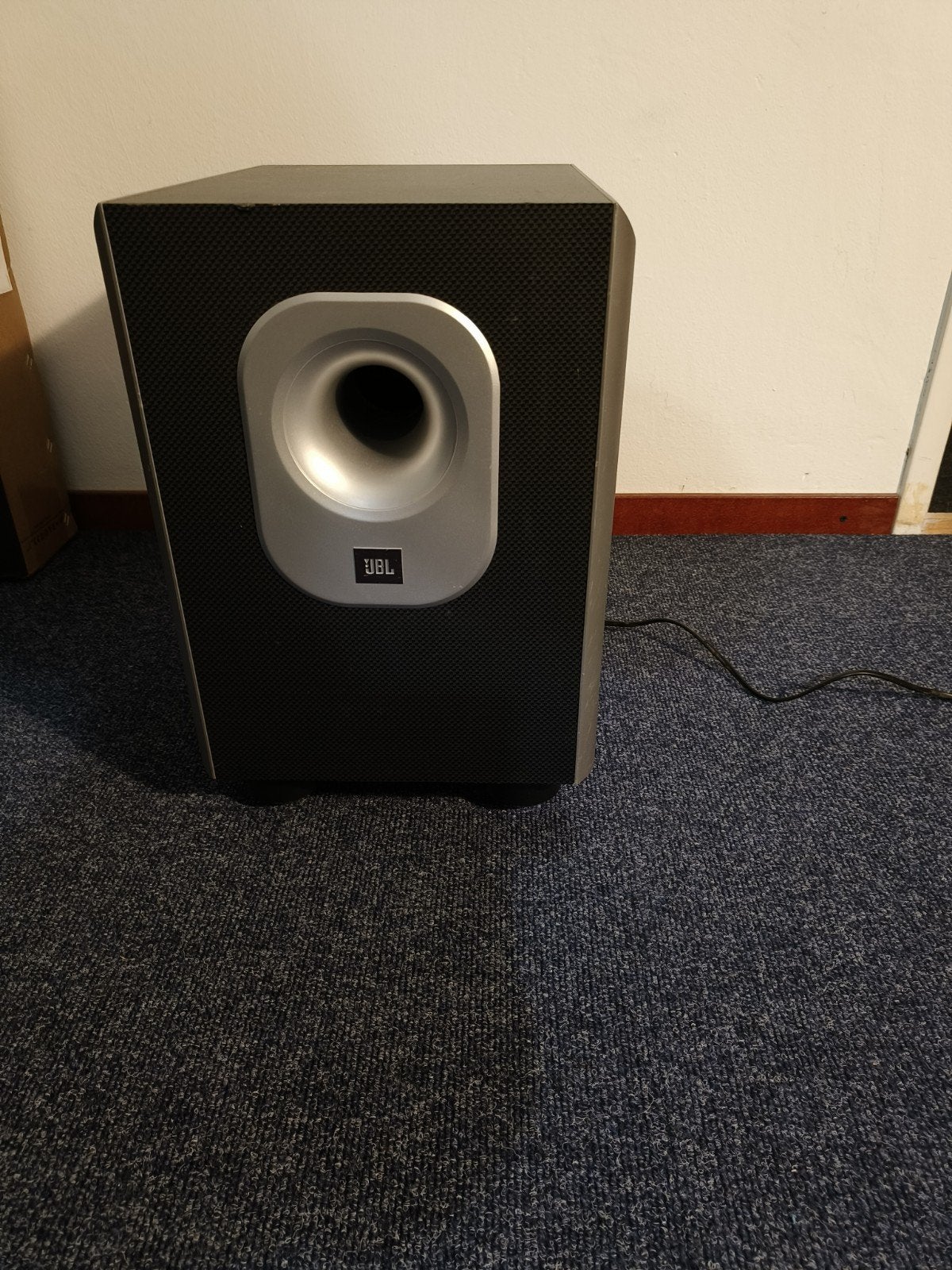 JBL SUB200/230 Subwoofer - Krachtige Bass voor Thuisbioscoop, Audio, Tv en Foto, Luidsprekers, Ophalen, Gebruikt, 120 watt of meer