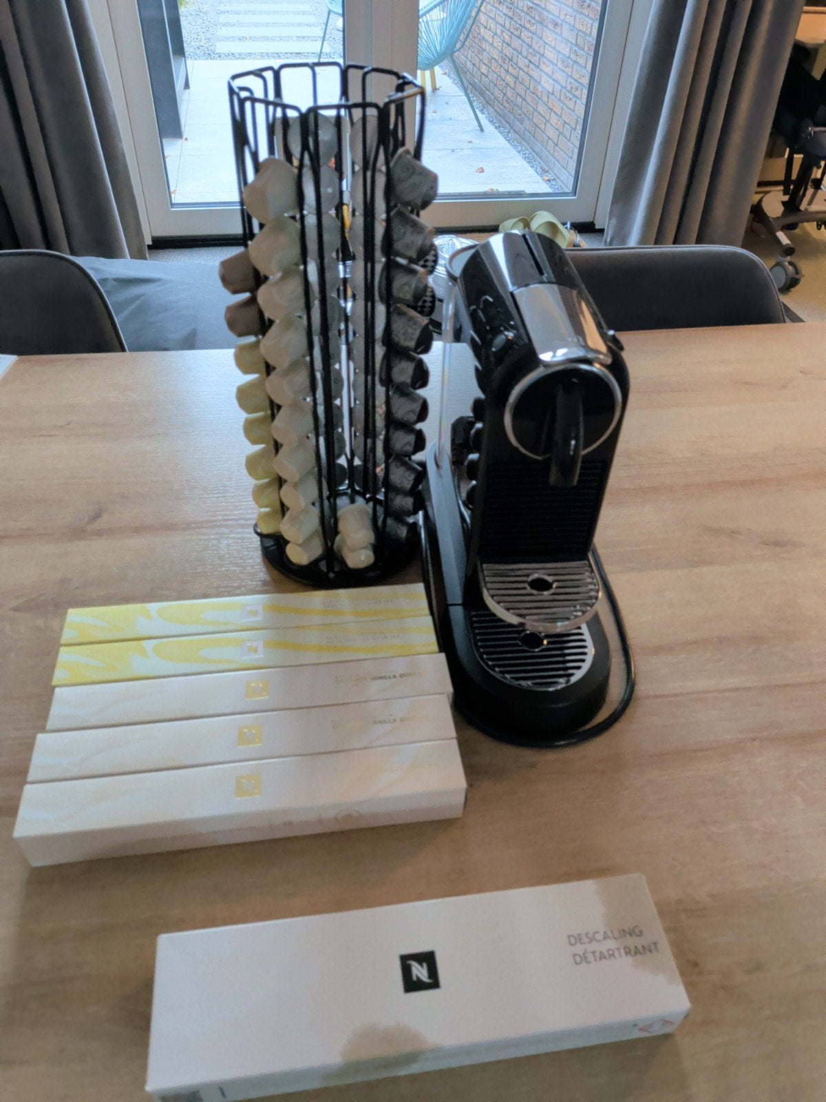 Nespresso apparaat met heel veel extras, Ophalen of Verzenden, Zo goed als nieuw