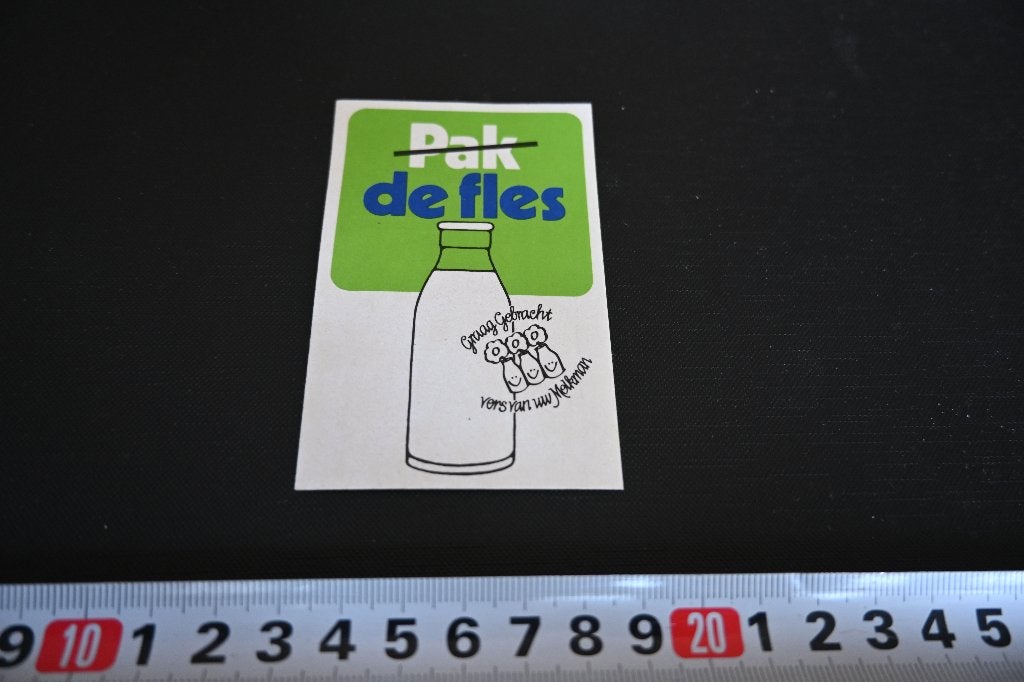 sticker Graag gebracht vers van uw melkman PAK  de Fles, Ophalen of Verzenden, Zo goed als nieuw