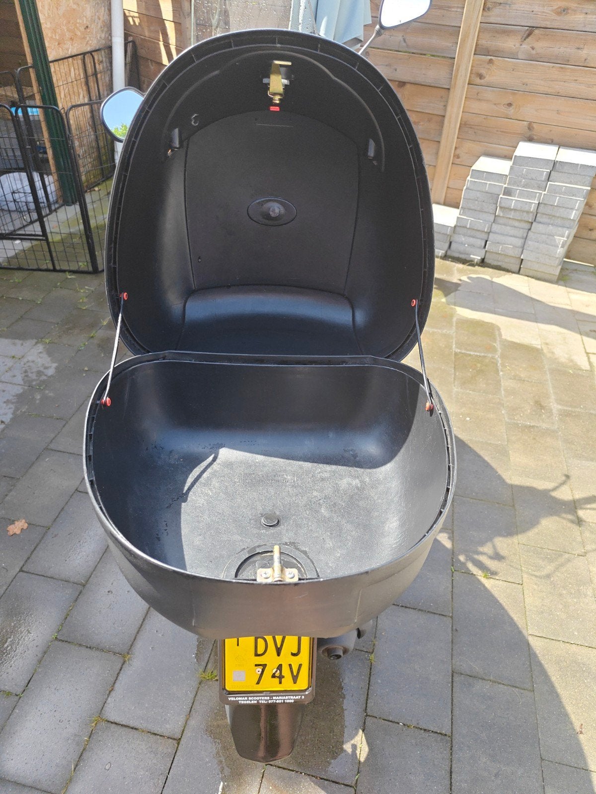 Peugeot Kisbee 45 km/u - Inclusief topkoffer en kettingslot, Ophalen, Gebruikt, Maximaal 45 km/u, Overige modellen