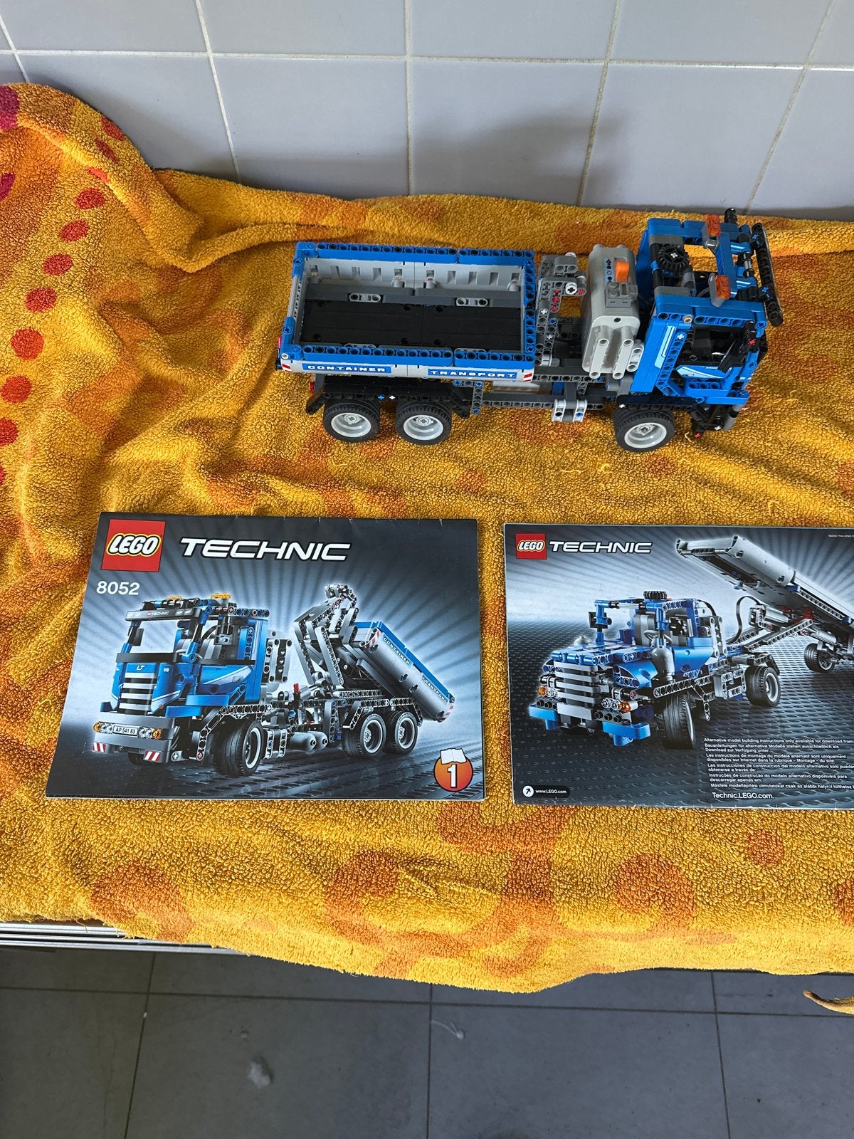 LEGO Technic 8052 Container Truck met instructieboekjes, Kinderen en Baby's, Ophalen of Verzenden, Zo goed als nieuw