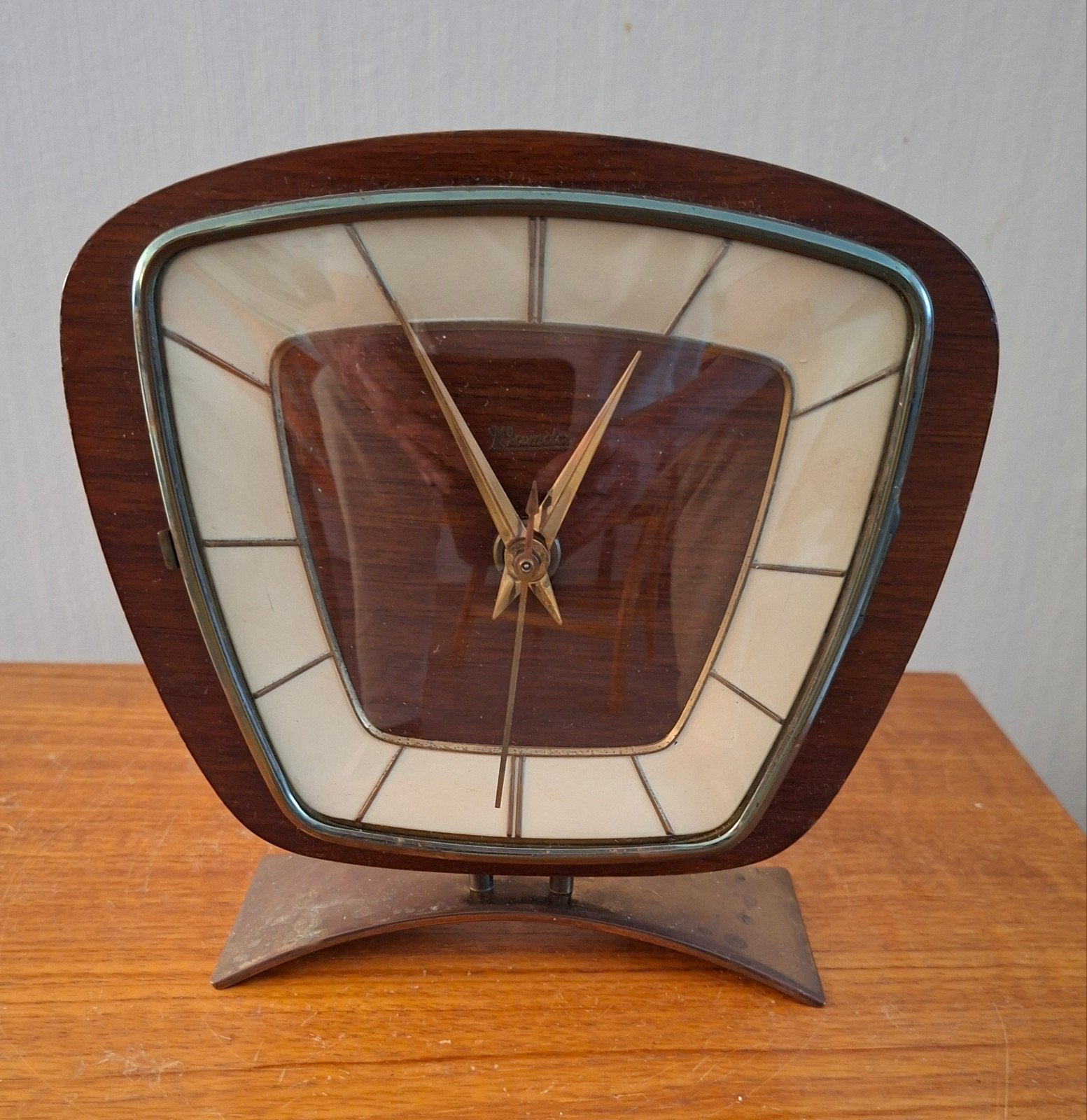Vintage jaren 50 60 Wamda klok, Huis en Inrichting, Woonaccessoires | Klokken, Verzenden, Gebruikt