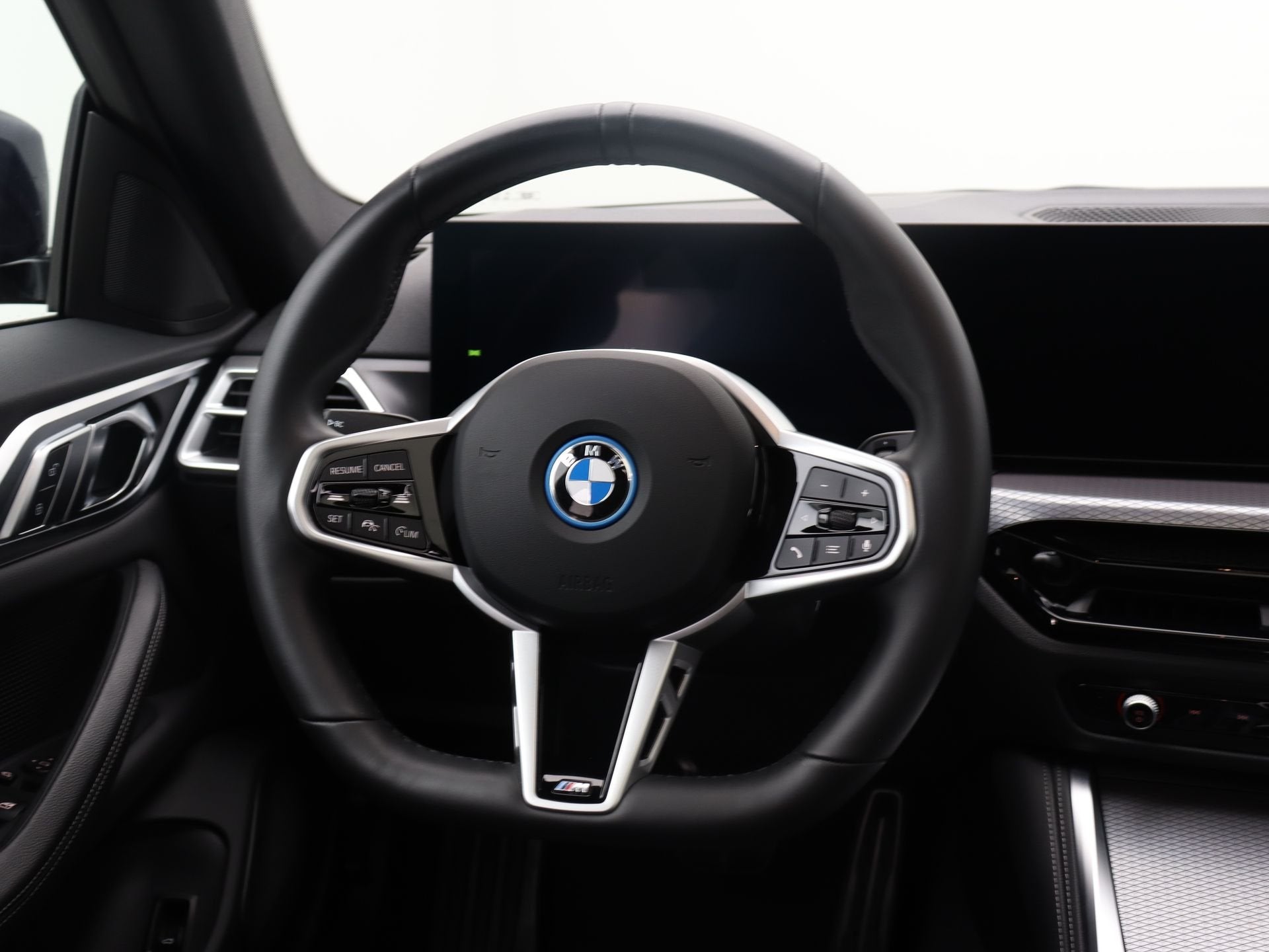 BMW i4 eDrive40 84 kWh M Sport SoH 95,4% (bj 2025), Auto's, Achterwielaandrijving, Gebruikt, Zwart, Met garantie (alle)