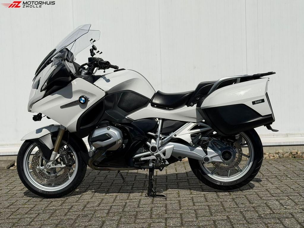 BMW R 1200 RT (bj 2017 - 67,532 km), 2 cilinders, Motorrijbewijs A, Bedrijf, Meer dan 35 kW