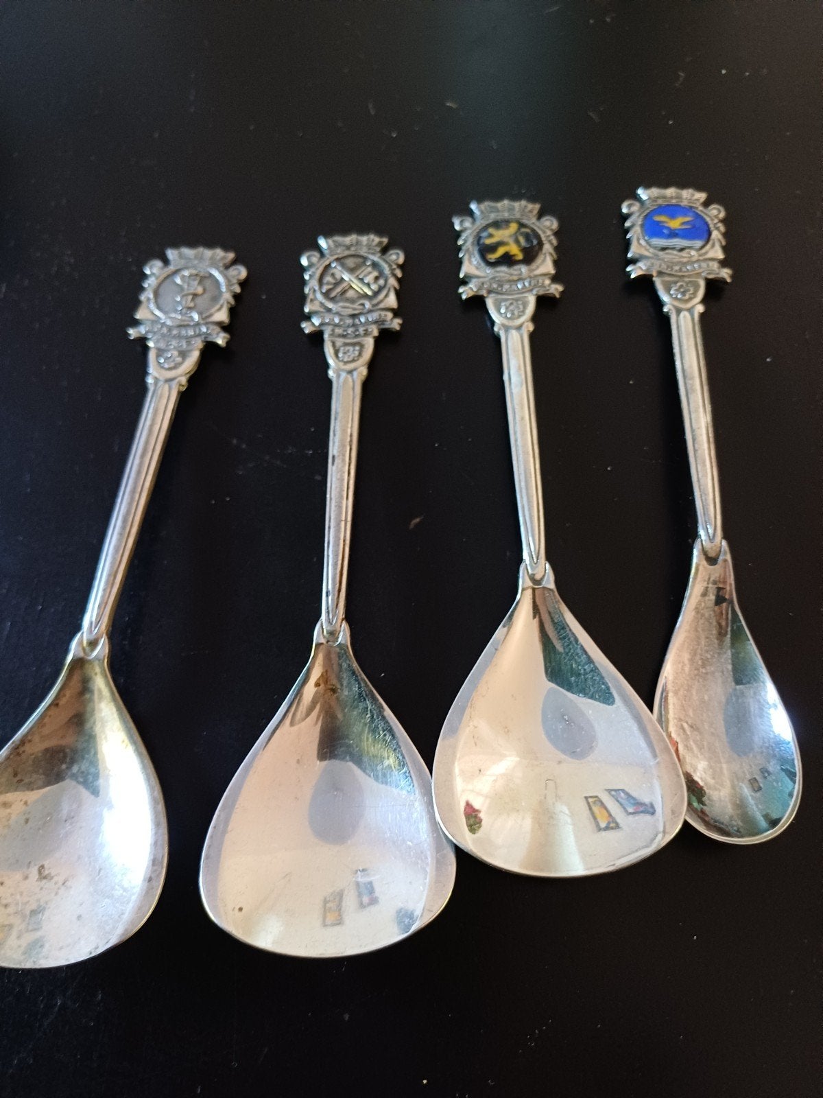 4 lepeltjes van de Koninklijke Marine,  3 suikerlepels, Ophalen of Verzenden