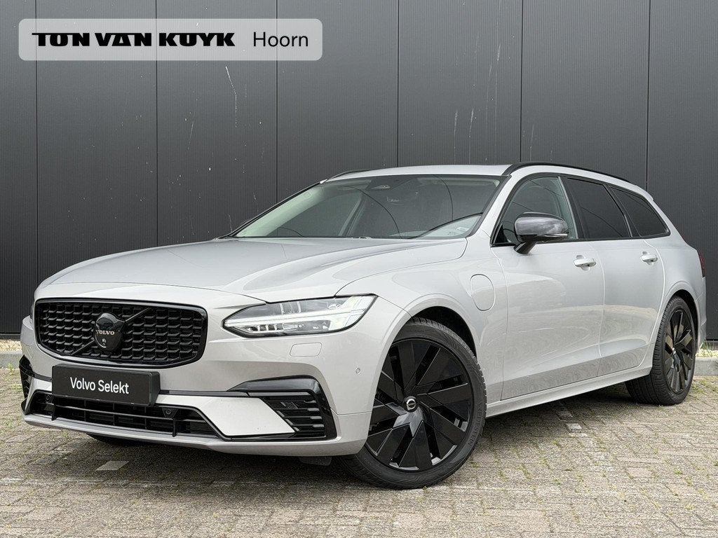 Volvo V90 2.0 T6 Plug-in hybrid AWD Ultra Dark BLACK EDITION, Auto's, Volvo, Automaat, 4 cilinders, 180 min, Zilver of Grijs