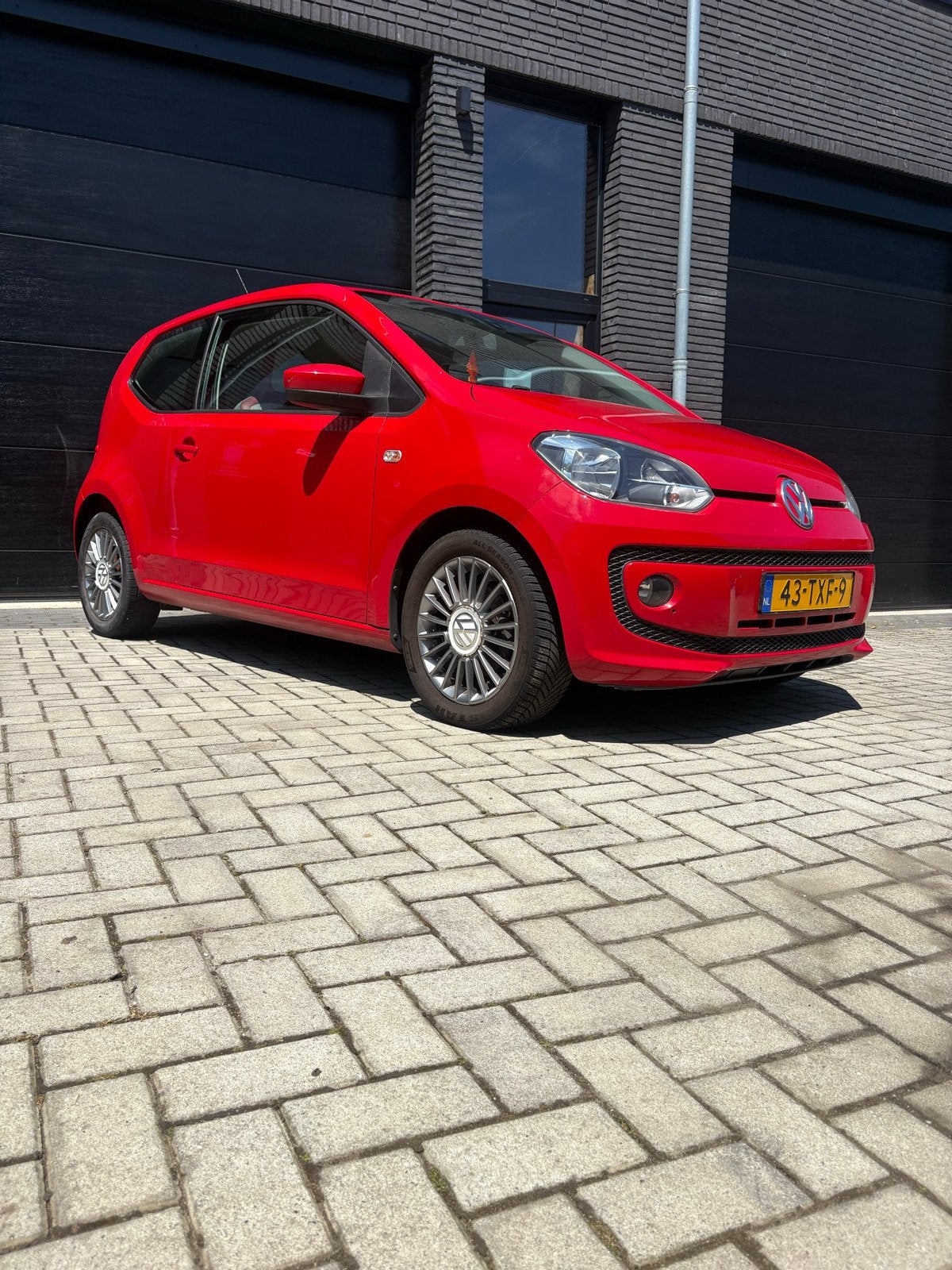 Volkswagen up! 1.0 44KW 2012 Rood, Voorwielaandrijving, Up!, 840 kg, 4 stoelen