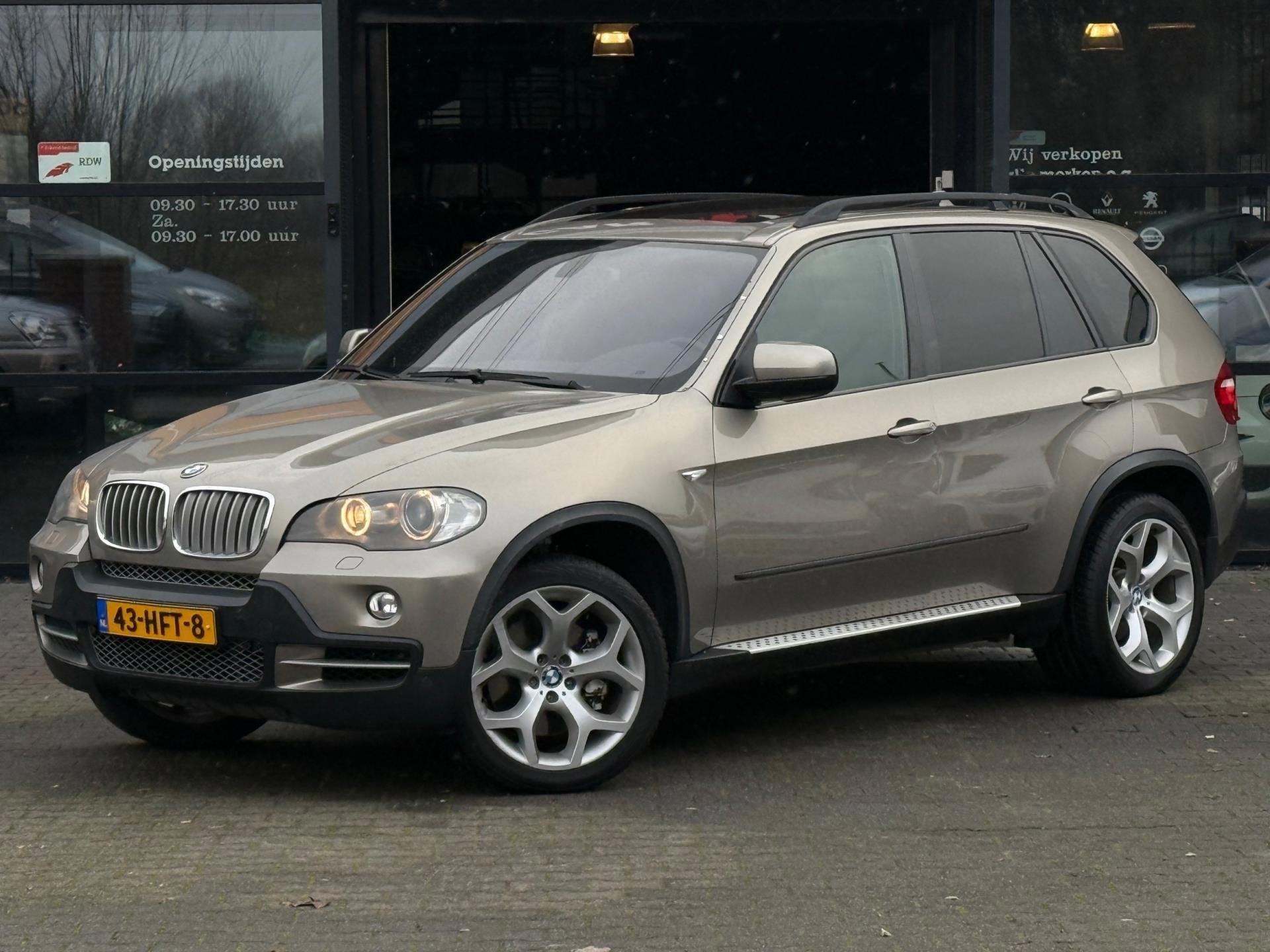 BMW X5 XDrive48i High Executive HUD/7PERS/PANO/LEDER/V8/KANO, Auto's, Stof, Gebruikt, Bruin, 4799 cc