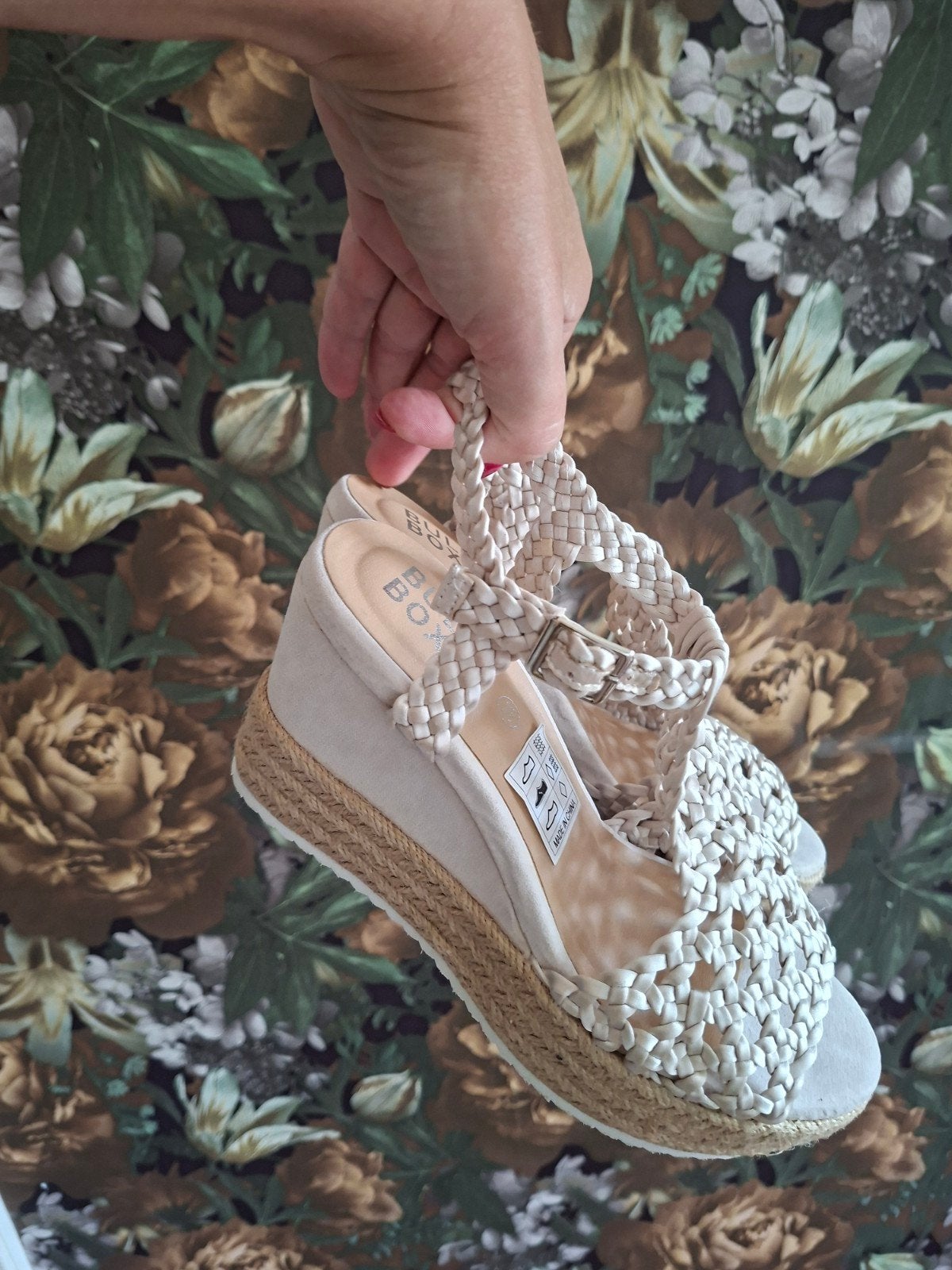 Sleekhak sandalen nieuw maat 41 beige wit Ibiza, Wit, Nieuw, Bullboxer, Sandalen of Muiltjes