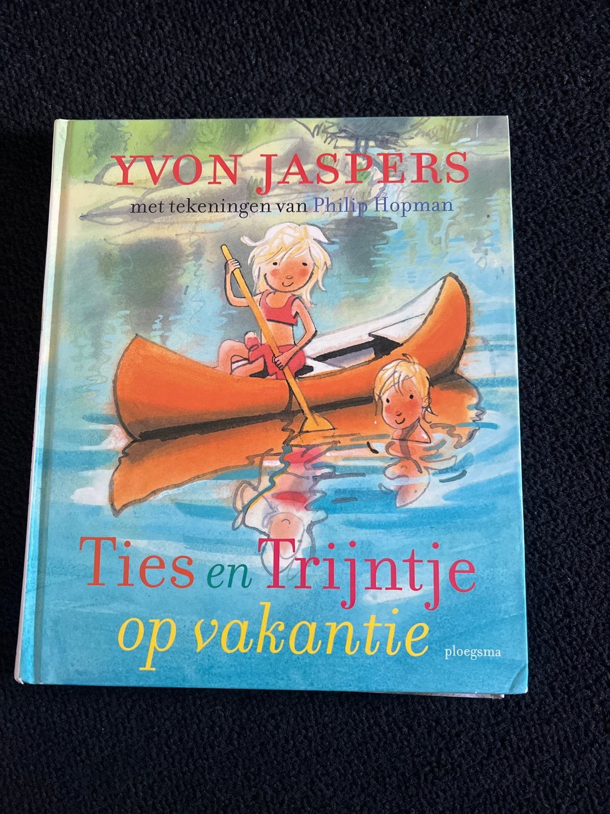 Ties en Trijntje op vakantie - Yvon Jaspers, Ophalen of Verzenden, Zo goed als nieuw, Fictie algemeen