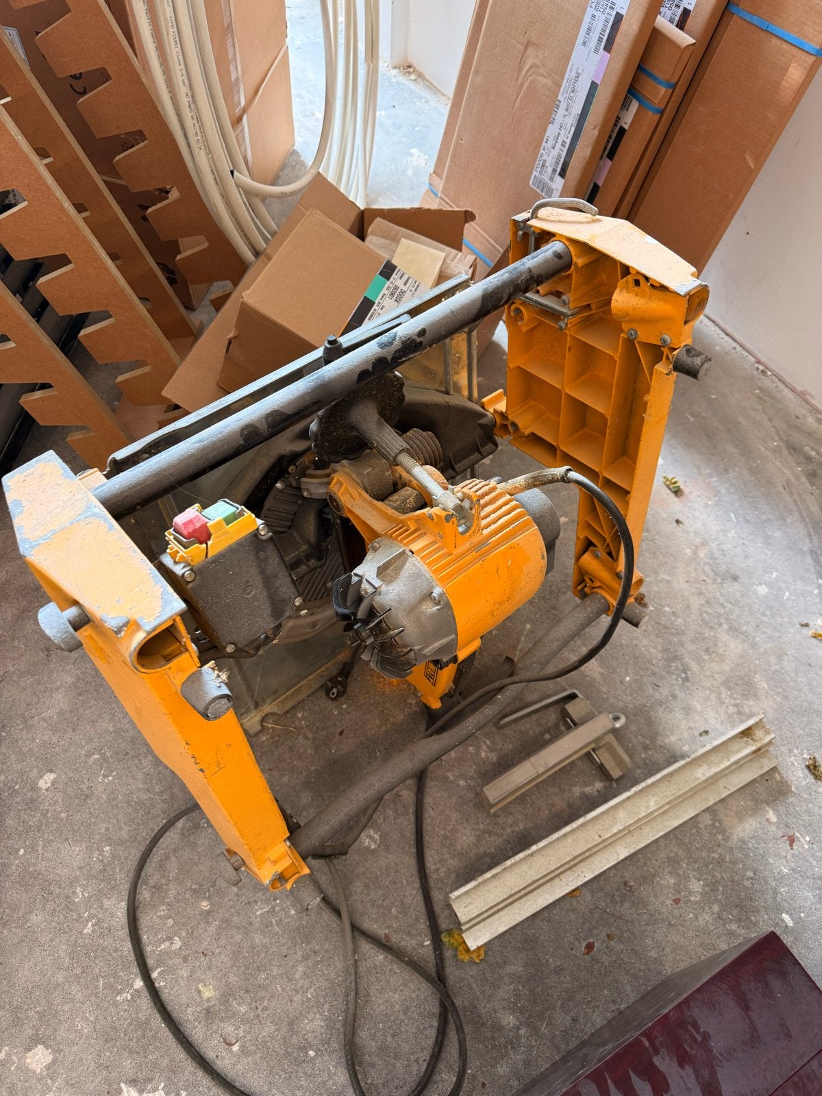 DeWalt Zaagtafel, Doe-het-zelf en Verbouw, Gereedschap | Zaagmachines, Ophalen, Gebruikt, Cirkelzaag, 70 mm of meer
