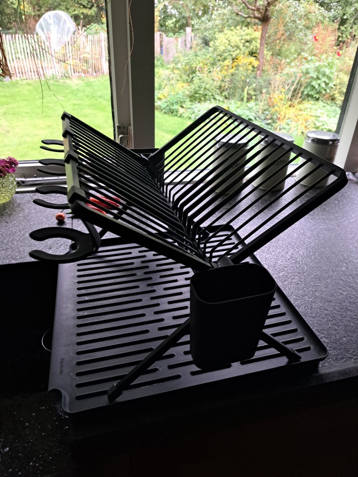 Brabantia opvouwbaar afdruiprek met lekbak en bestekhouder, Gebruikt, Bordenrek, Ophalen of Verzenden, Zwart