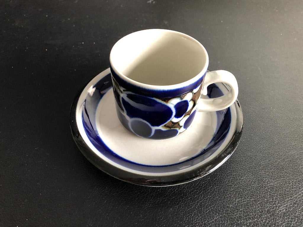 Arabia Saara kop en schotel - Vintage design, Huis en Inrichting, Keuken | Servies, Arabia, Keramiek, Vintage, Ophalen of Verzenden