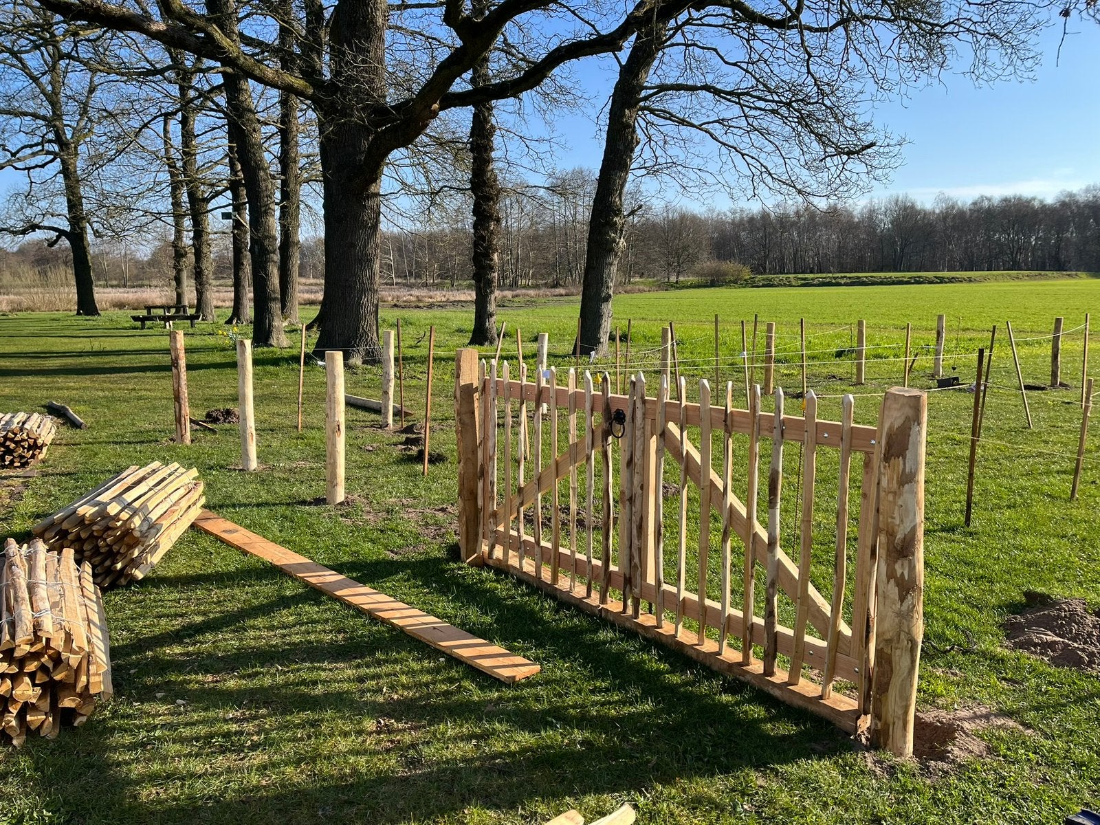 Poortje engels hekwerk tuinhek oprit tuinpad hout nostalgie, Met poort, Gerard Krale, Nieuw, Ophalen of Verzenden