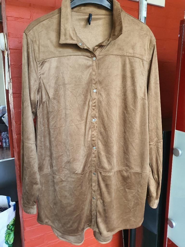 Freequent suède blousejurk L camel beige shacket, Kleding | Dames, Blouses en Tunieken, Ophalen of Verzenden, Zo goed als nieuw
