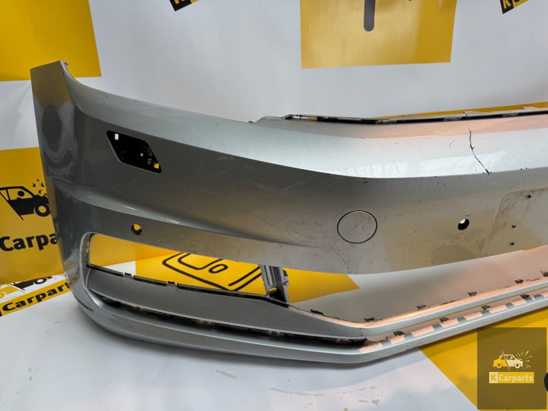Voorbumper VW Touran 5TA KLS 4xPDC Origineel 5TA807221A-, Info@fabrikant.eu, Ophalen of Verzenden, Bumper, Fabrikant BV