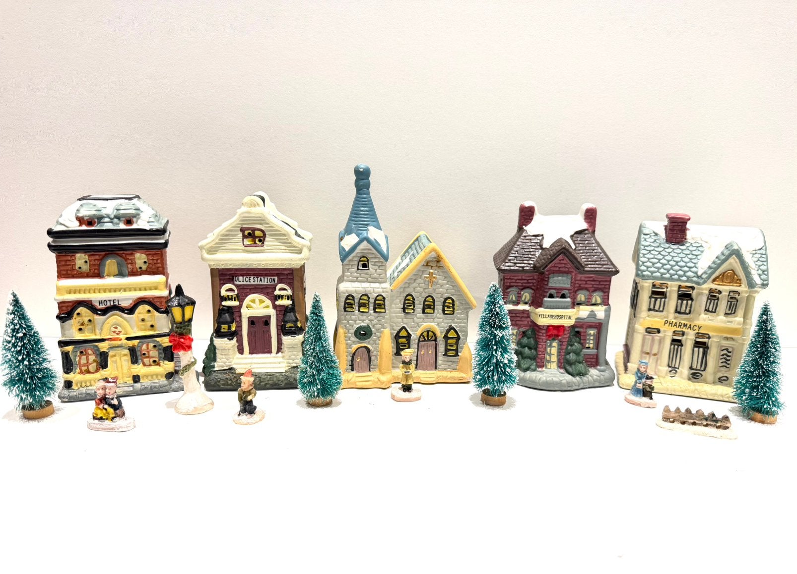 Kerst - Handgeschilderd Nostalgisch Kerstdorp, set van 15, Verzenden