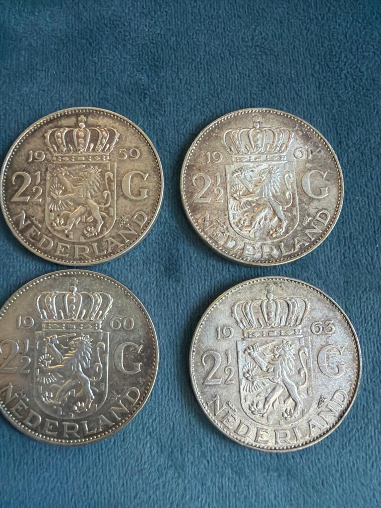 4 munten , 2,5 gulden uit 1959,60,61 en 65, Koningin Juliana, Setje, Zilver, Ophalen of Verzenden