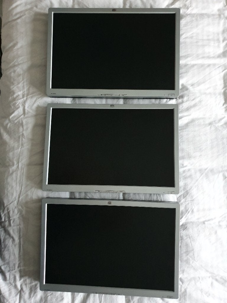 3 HP L2045W monitoren, Computers en Software, Ophalen, Gebruikt, IPS, Full HD