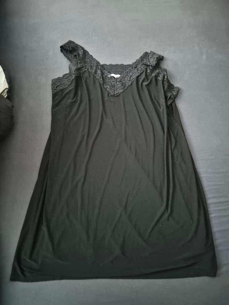 Magna Lange top maat 52/54, Kleding | Dames, Grote Maten, Ophalen of Verzenden, Nieuw, Zwart, Shirt of Top