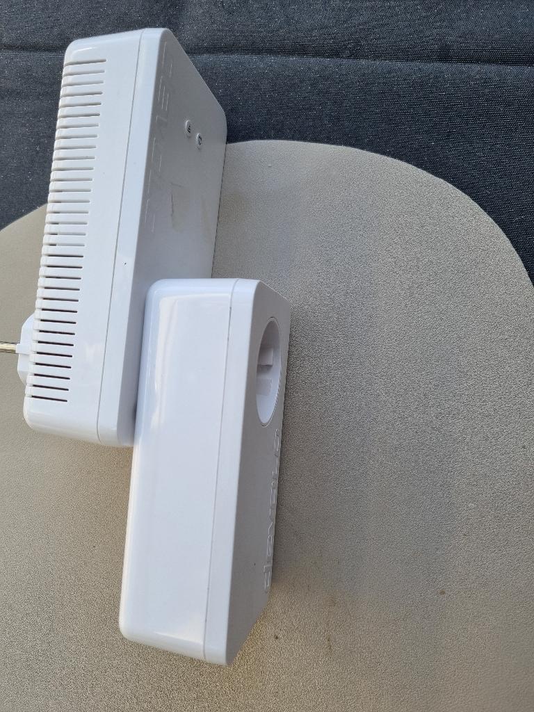 DEVOLO wifiversterker, Computers en Software, WiFi-versterkers, Ophalen of Verzenden, Zo goed als nieuw, Devolo