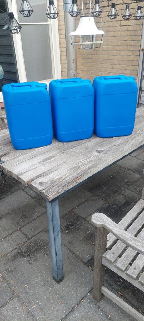 20 liter jerrycan voor brandstof (benzine/diesel), Auto diversen, Overige Auto diversen, Ophalen of Verzenden