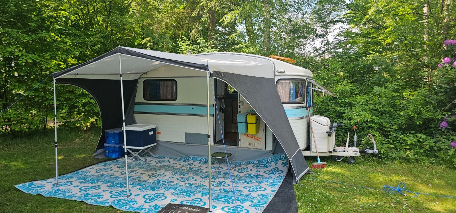 Retro Caravan  Constructam coral 1, 500 - 750 kg, Treinzit, Koelkast